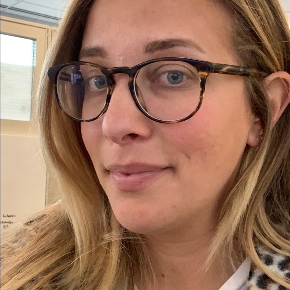 Meet your Posher, Carly